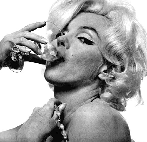 Иллюстрация к книге — Мэрилин Монро. Жизнь в мире мужчин [i_149.jpg]