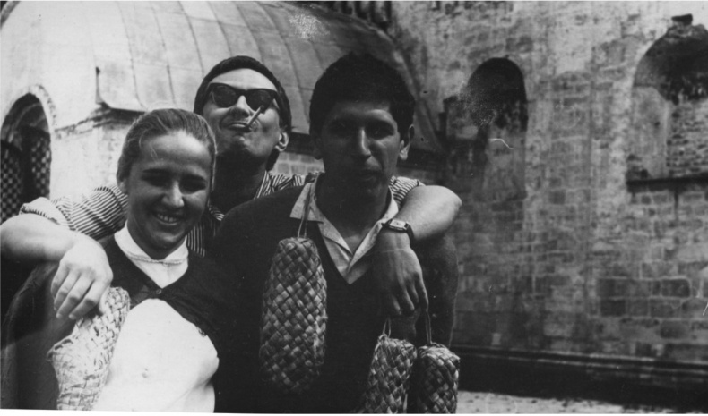 Иллюстрация к книге — Мужчина и женщина. Тело, мода, культура. СССР - оттепель [i_007.jpg]