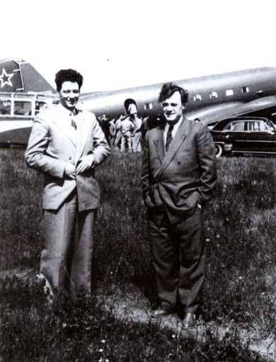 Иллюстрация к книге — Разведка - это пожизненно [i_014.jpg]