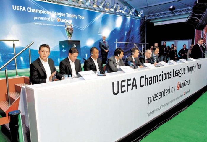 Иллюстрация к книге — Записки футбольного комментатора [i_003.jpg]