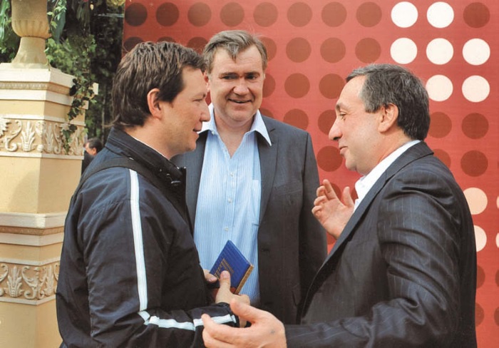 Иллюстрация к книге — Записки футбольного комментатора [i_028.jpg]