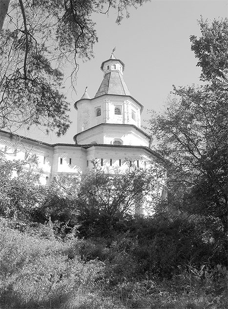 Иллюстрация к книге — Рублевка, скрытая от посторонних глаз. История старинной дороги. 33 истории о великих жителях Рублевки, или Тридцать три богатыря [i_030.jpg]