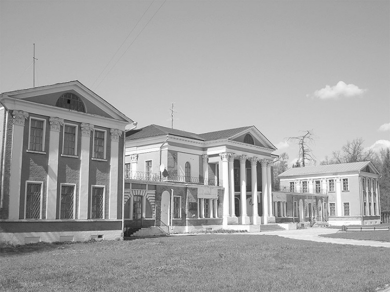 Иллюстрация к книге — Рублевка, скрытая от посторонних глаз. История старинной дороги. 33 истории о великих жителях Рублевки, или Тридцать три богатыря [i_043.jpg]