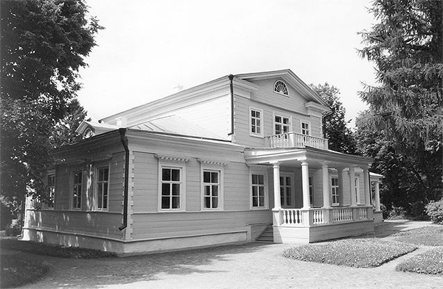 Иллюстрация к книге — Рублевка, скрытая от посторонних глаз. История старинной дороги. 33 истории о великих жителях Рублевки, или Тридцать три богатыря [i_116.jpg]