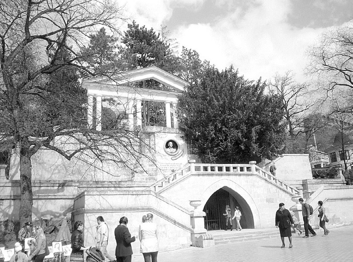 Иллюстрация к книге — Лермонтов и Москва. Над Москвой великой, златоглавою [i_021.jpg]