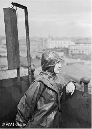 Иллюстрация к книге — Великие герои Великой войны. Хроника народного подвига. 1941-1942 [i_007.jpg]