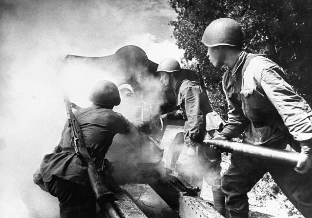 Иллюстрация к книге — Великие герои Великой войны. Хроника народного подвига. 1941-1942 [i_026.jpg]