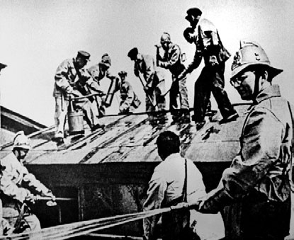 Иллюстрация к книге — Блокада Ленинграда. Полная хроника - 900 дней и ночей [i_008.jpg]