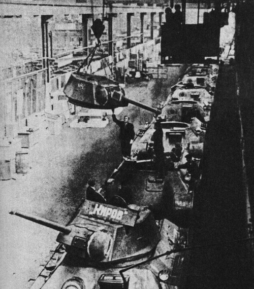 Иллюстрация к книге — Блокада Ленинграда. Полная хроника - 900 дней и ночей [i_020.jpg]