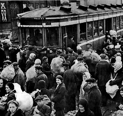 Иллюстрация к книге — Блокада Ленинграда. Полная хроника - 900 дней и ночей [i_029.jpg]