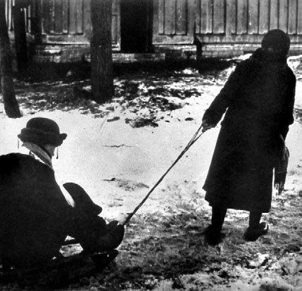 Иллюстрация к книге — Блокада Ленинграда. Полная хроника - 900 дней и ночей [i_031.jpg]