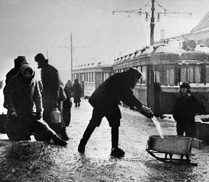 Иллюстрация к книге — Блокада Ленинграда. Полная хроника - 900 дней и ночей [i_047.jpg]