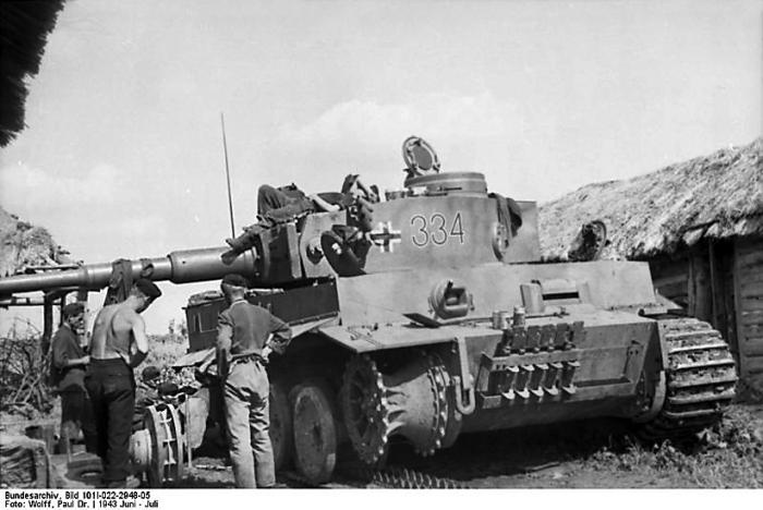 Иллюстрация к книге — Курская битва. Полная хроника - 50 дней и ночей [_04.jpg]