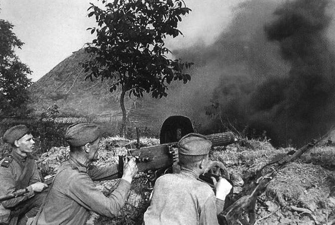 Иллюстрация к книге — Курская битва. Полная хроника - 50 дней и ночей [_20.jpg]