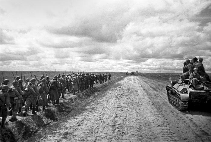 Иллюстрация к книге — Курская битва. Полная хроника - 50 дней и ночей [_30.jpg]