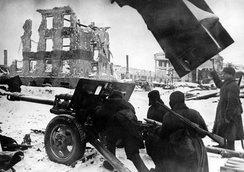 Иллюстрация к книге — Битва за Москву. Полная хроника - 203 дня [_602728.jpg]