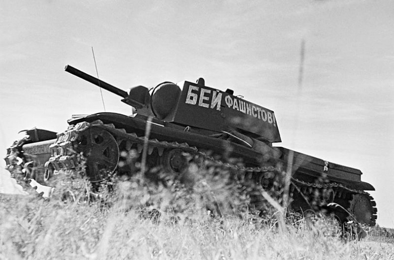 Иллюстрация к книге — Битва за Москву. Полная хроника - 203 дня [_662678.jpg]