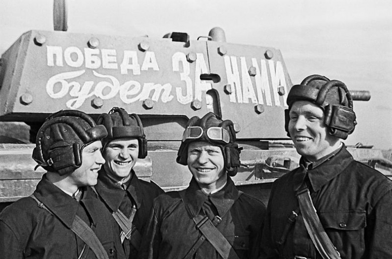 Иллюстрация к книге — Битва за Москву. Полная хроника - 203 дня [_662692.jpg]