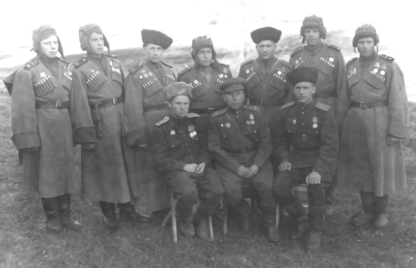 Иллюстрация к книге — Казак на самоходке. "Заживо не сгорели" [i_015.jpg]