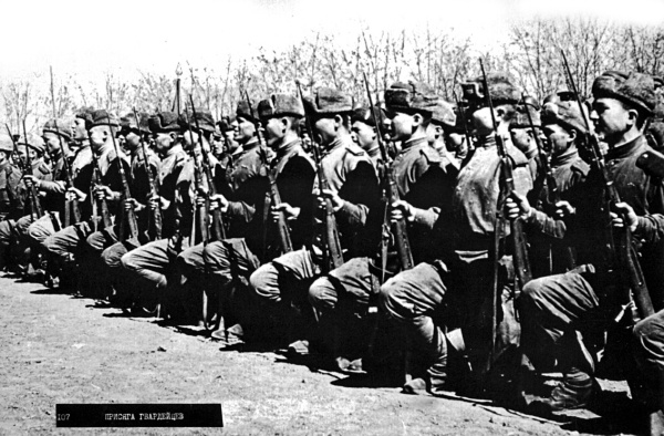 Иллюстрация к книге — На войне как на войне. "Я помню" [i_012.jpg]