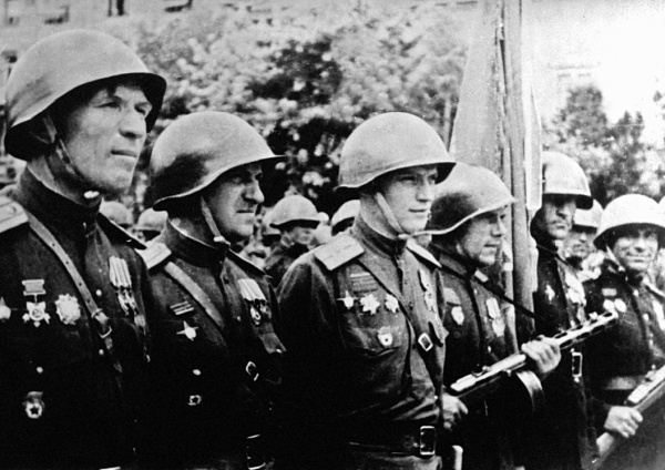 Иллюстрация к книге — На войне как на войне. "Я помню" [i_016.jpg]