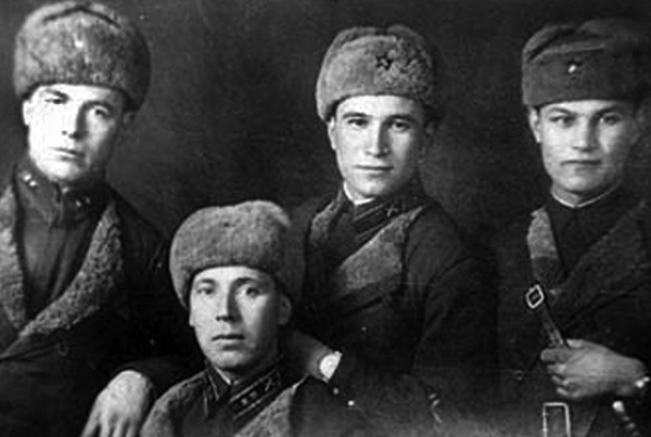 Иллюстрация к книге — На войне как на войне. "Я помню" [i_026.jpg]