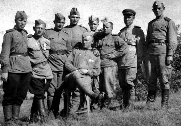 Иллюстрация к книге — На войне как на войне. "Я помню" [i_042.jpg]