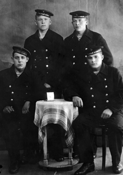 Иллюстрация к книге — На войне как на войне. "Я помню" [i_048.jpg]