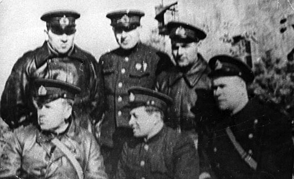 Иллюстрация к книге — На войне как на войне. "Я помню" [i_052.jpg]