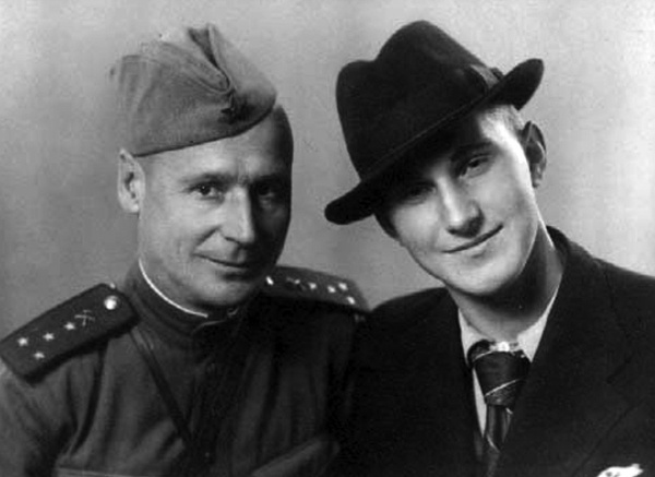 Иллюстрация к книге — На войне как на войне. "Я помню" [i_056.jpg]