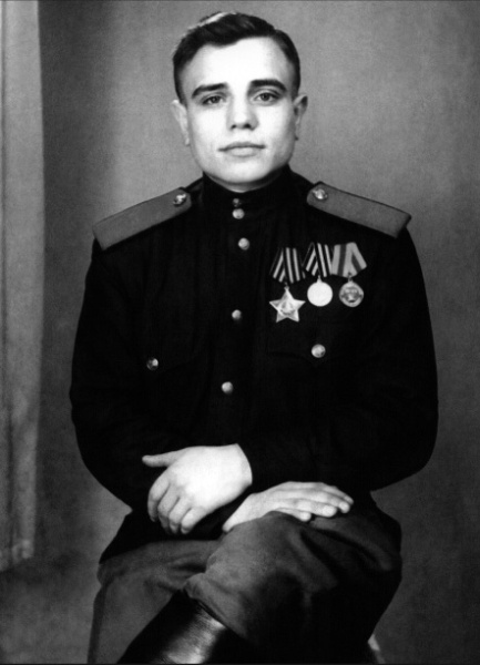 Иллюстрация к книге — На войне как на войне. "Я помню" [i_063.jpg]