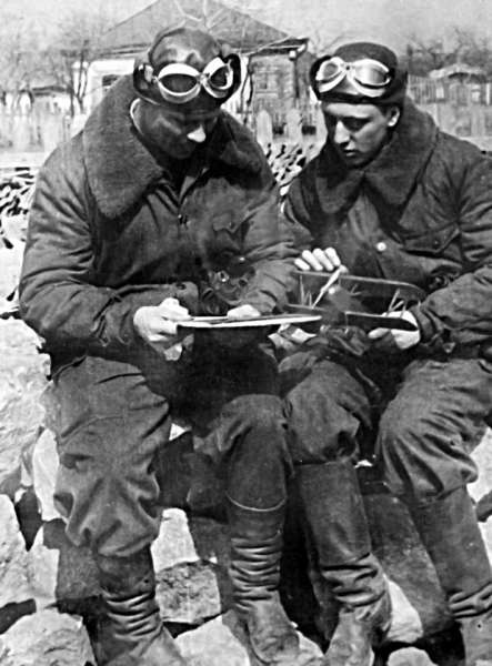 Иллюстрация к книге — Мы дрались на истребителях [block_001832_page_022_image_0001.jpg]