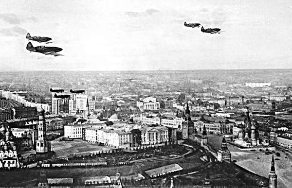 Иллюстрация к книге — Мы дрались на истребителях [block_001832_page_065_image_0001.jpg]