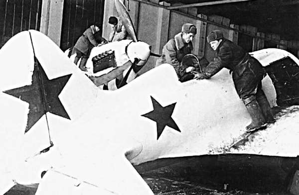 Иллюстрация к книге — Мы дрались на истребителях [block_001832_page_113_image_0001.jpg]