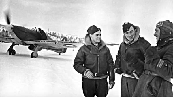 Иллюстрация к книге — Мы дрались на истребителях [block_001832_page_177_image_0001.jpg]