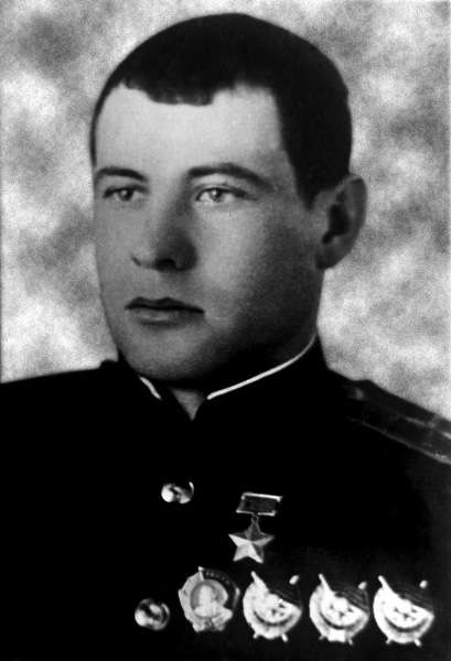 Иллюстрация к книге — Мы дрались на истребителях [block_001832_page_248_image_0001.jpg_0.jpg]