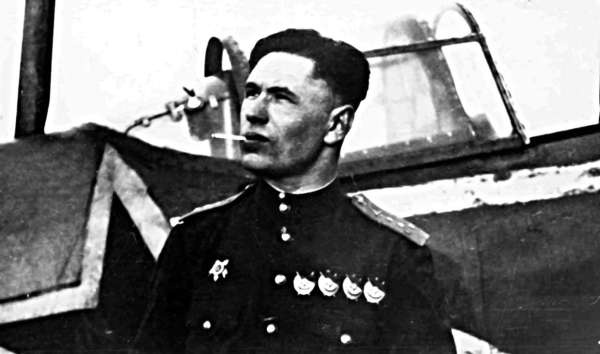 Иллюстрация к книге — Мы дрались на истребителях [block_001832_page_497_image_0001.jpg]