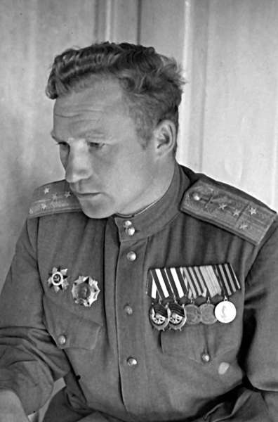 Иллюстрация к книге — Мы дрались на истребителях [block_001832_page_635_image_0001.jpg]