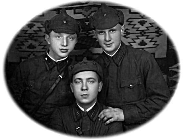 Иллюстрация к книге — Мы дрались на истребителях [block_001832_page_667_image_0001.jpg]