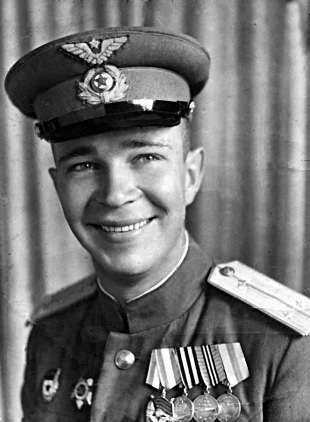 Иллюстрация к книге — Мы дрались на истребителях [block_001832_page_708_image_0001.jpg]