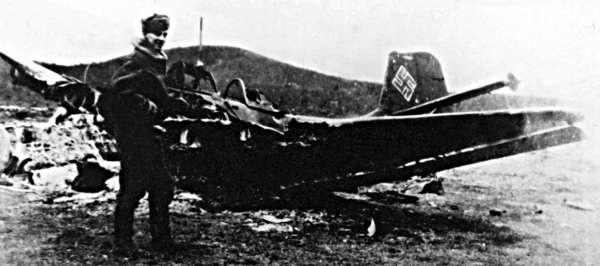 Иллюстрация к книге — Мы дрались на истребителях [block_001832_page_753_image_0001.jpg]