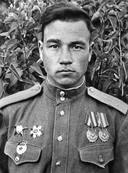 Иллюстрация к книге — Я дрался на штурмовике. Обе книги одним томом [i_048.jpg]