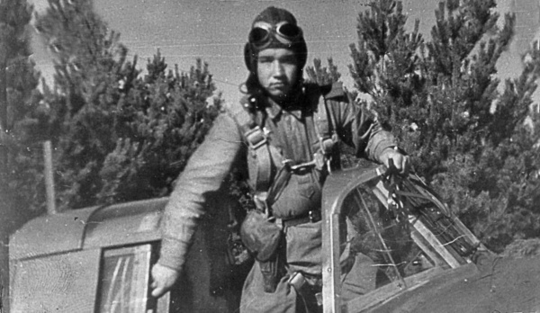 Иллюстрация к книге — Я дрался на штурмовике. Обе книги одним томом [i_049.jpg]