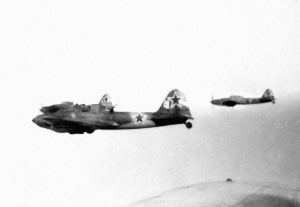 Иллюстрация к книге — Я дрался на штурмовике. Обе книги одним томом [i_070.jpg]