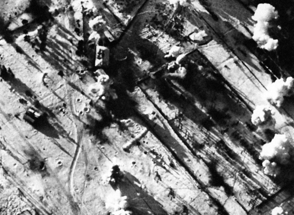 Иллюстрация к книге — Я дрался на штурмовике. Обе книги одним томом [i_077.jpg]