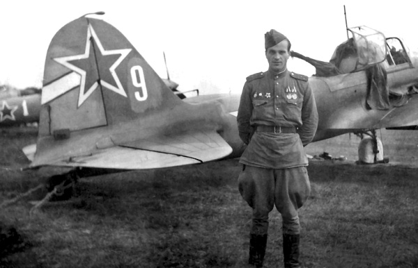 Иллюстрация к книге — Я дрался на штурмовике. Обе книги одним томом [i_087.jpg]