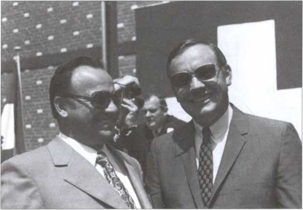 Иллюстрация к книге — Разведка "под крышей". Из истории спецслужбы [image21.jpg]