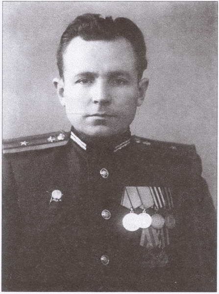 Иллюстрация к книге — Погоня за "ястребиным глазом". Судьба генерала Мажорова [i_013.jpg]