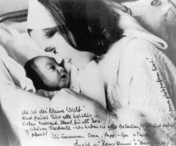 Иллюстрация к книге — Я, Роми Шнайдер. Дневник [_51.jpg]