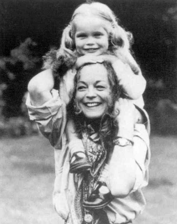 Иллюстрация к книге — Я, Роми Шнайдер. Дневник [_82.jpg]